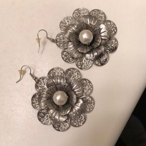 Flower earrings